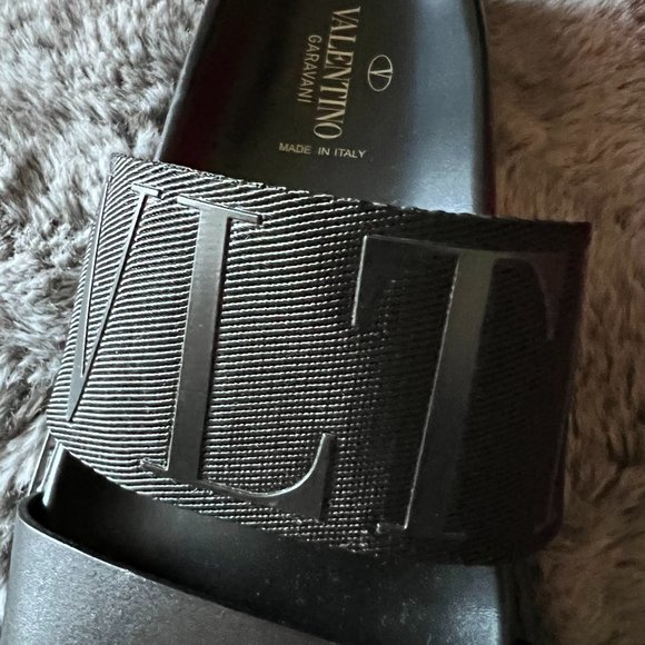 Valentino Garavani Black Slide Sandals main image 8